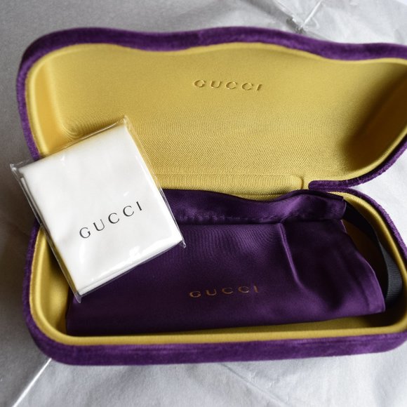 Gucci Accessories - NEW Gucci Velvet Hard Sunglass Case w Satin Bag